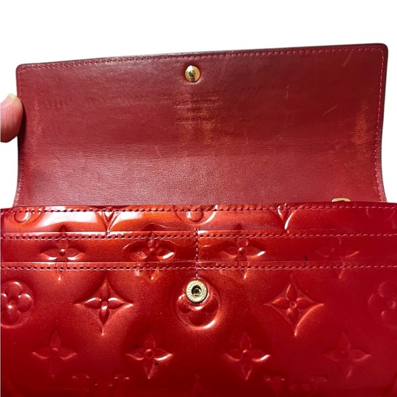 Louis Vuitton Sara Vernis Red Embossed Women's long wallet - Picture 5 of 11